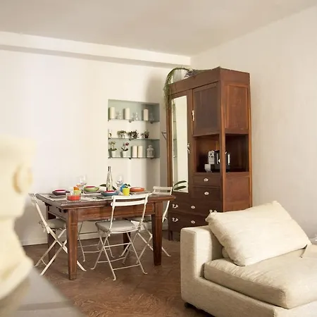 아파트 A Casa Di Irene *