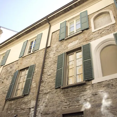 A Casa Di Irene Appartement Como